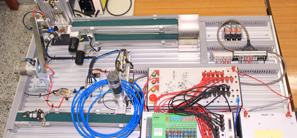 메카트로닉스제어실