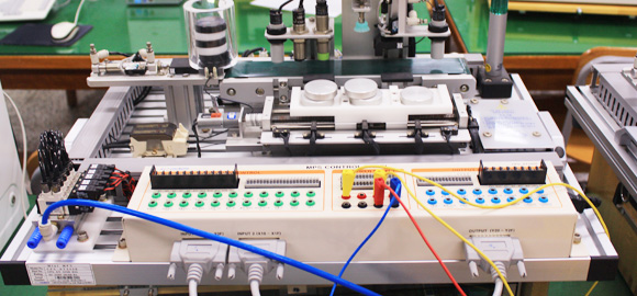 메카트로닉스제어실